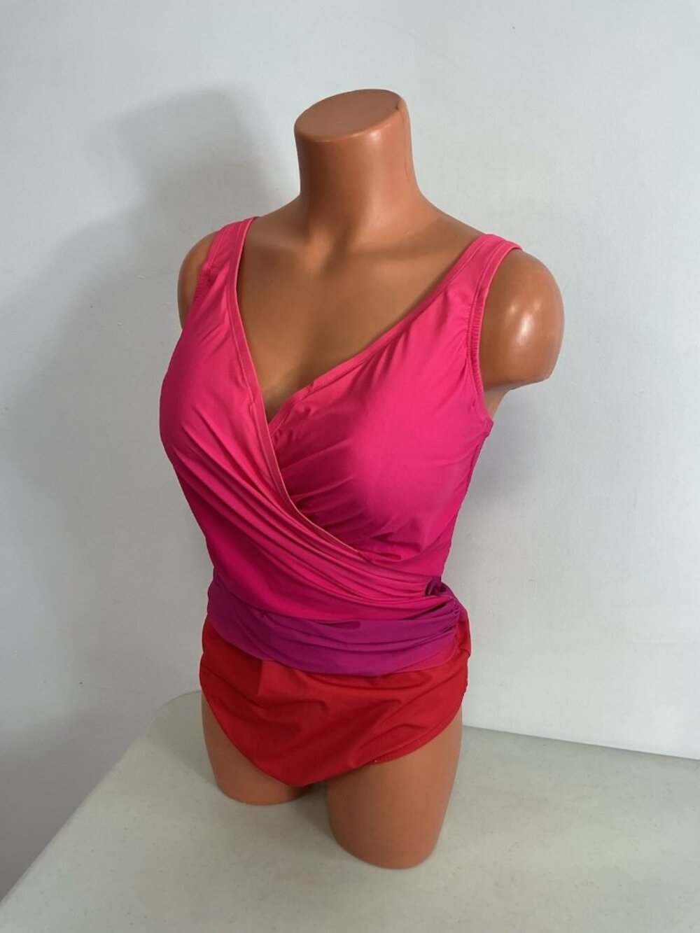 Lands End Pink Swimsuit One Piece Ombré Womens 16 - Picture 6 of 6